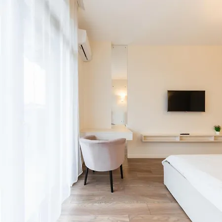 Luxury Apartments “Dream City” Ужгород Экстерьер фото